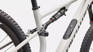 Specialized Epic 8 Expert — closeup