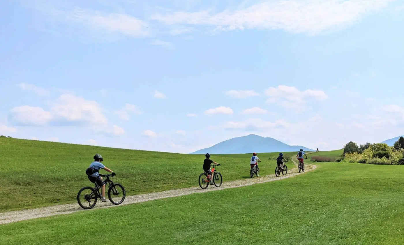 A group ride setting out from Darling Hill